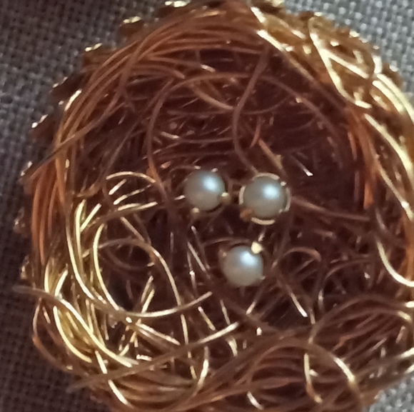 Vintage Gold Tone Wire Bird Nest Egg Rare Clip On Earrings - Picture 6 of 6
